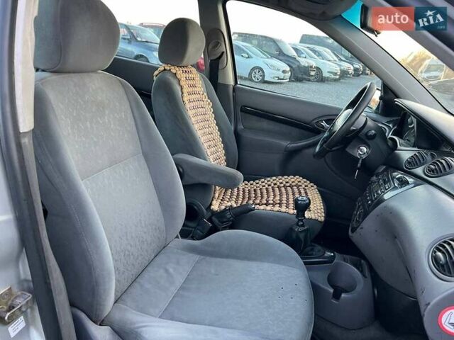 Серый Форд Фокус, объемом двигателя 1.8 л и пробегом 296 тыс. км за 2690 $, фото 34 на Automoto.ua