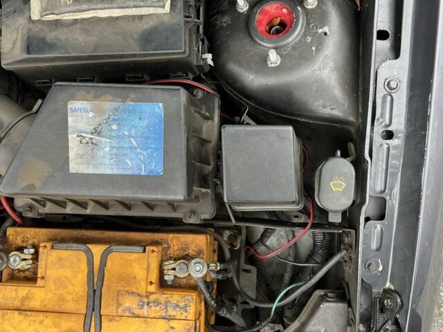 Серый Форд Фокус, объемом двигателя 1.8 л и пробегом 291 тыс. км за 2900 $, фото 6 на Automoto.ua