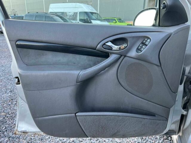 Сірий Форд Фокус, об'ємом двигуна 1.8 л та пробігом 296 тис. км за 2690 $, фото 14 на Automoto.ua