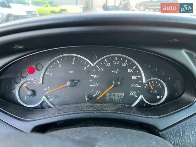 Серый Форд Фокус, объемом двигателя 1.8 л и пробегом 296 тыс. км за 2690 $, фото 19 на Automoto.ua