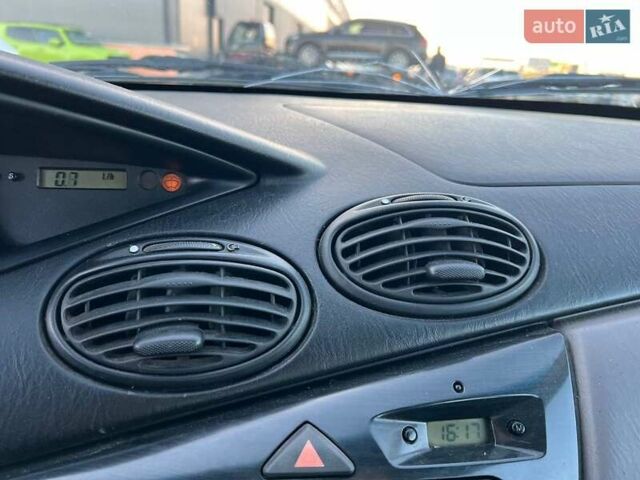 Серый Форд Фокус, объемом двигателя 1.8 л и пробегом 296 тыс. км за 2690 $, фото 24 на Automoto.ua