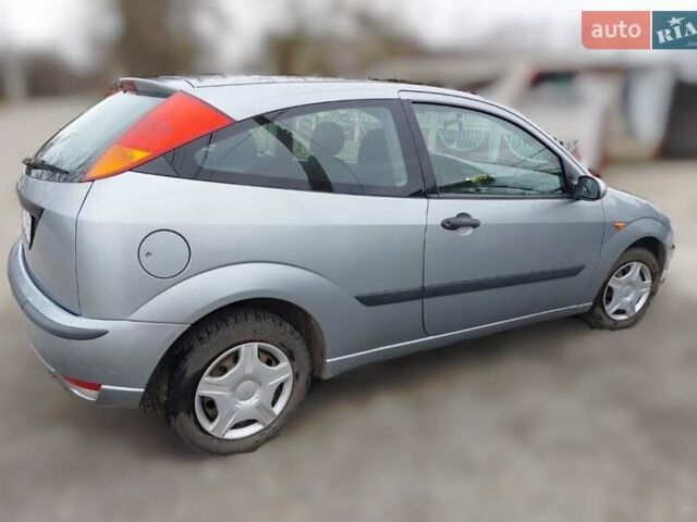 Серый Форд Фокус, объемом двигателя 1.39 л и пробегом 168 тыс. км за 3300 $, фото 6 на Automoto.ua