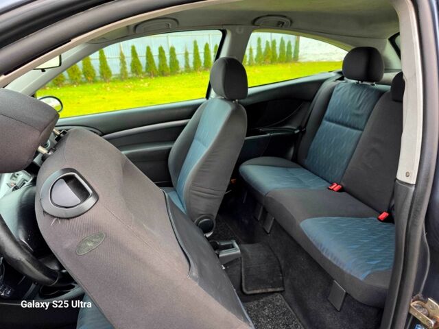 Серый Форд Фокус, объемом двигателя 1.8 л и пробегом 275 тыс. км за 1999 $, фото 22 на Automoto.ua