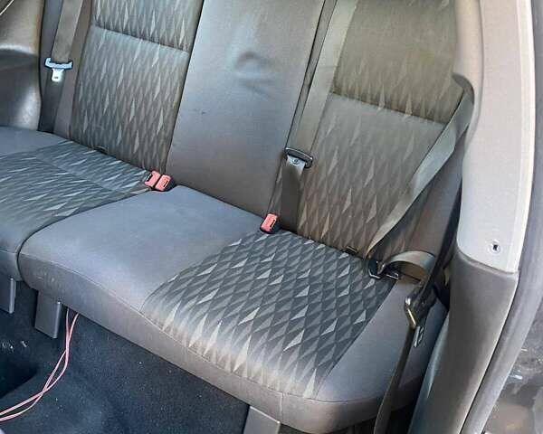 Серый Форд Фокус, объемом двигателя 1.8 л и пробегом 327 тыс. км за 3500 $, фото 15 на Automoto.ua