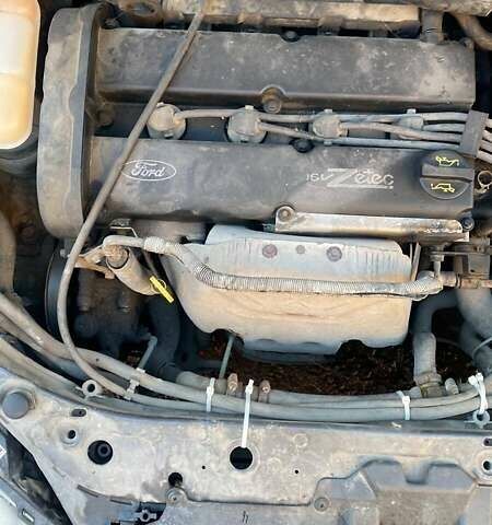 Серый Форд Фокус, объемом двигателя 1.8 л и пробегом 327 тыс. км за 3500 $, фото 3 на Automoto.ua