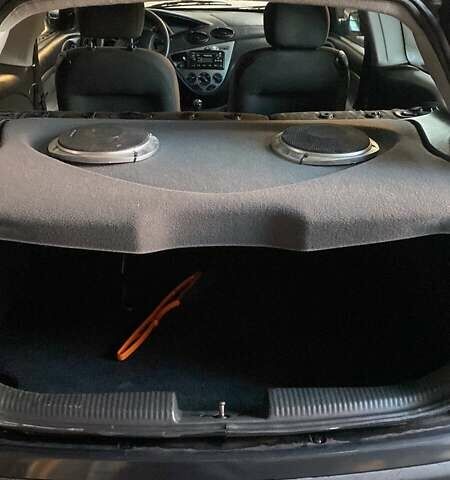 Серый Форд Фокус, объемом двигателя 1.8 л и пробегом 327 тыс. км за 3500 $, фото 17 на Automoto.ua