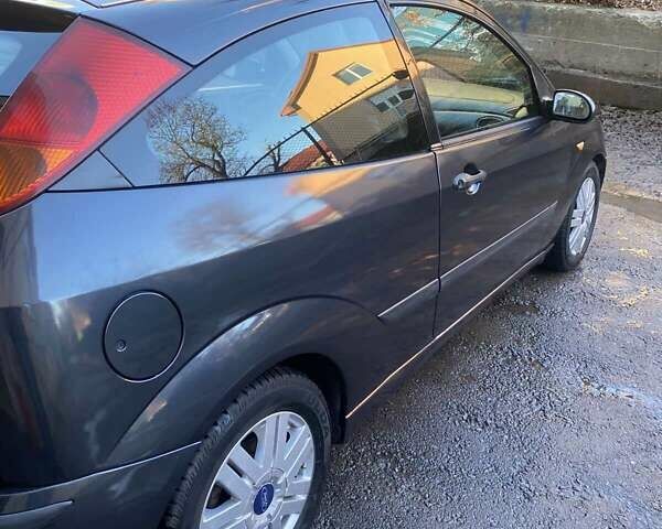 Серый Форд Фокус, объемом двигателя 1.8 л и пробегом 327 тыс. км за 3500 $, фото 8 на Automoto.ua