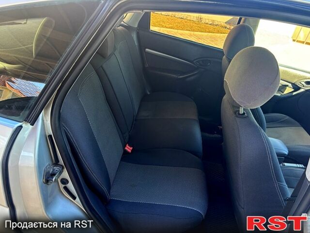 Сірий Форд Фокус, об'ємом двигуна 1.8 л та пробігом 250 тис. км за 2500 $, фото 6 на Automoto.ua