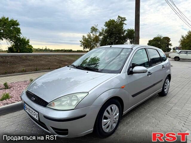 Серый Форд Фокус, объемом двигателя 1.6 л и пробегом 418 тыс. км за 3200 $, фото 2 на Automoto.ua