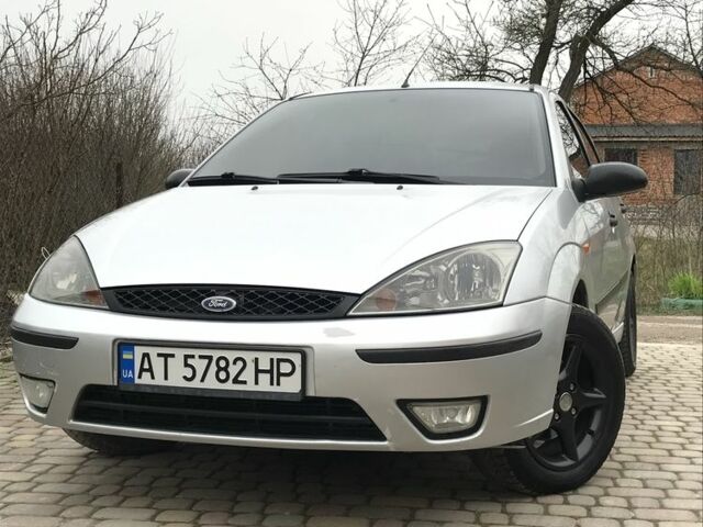 Серый Форд Фокус, объемом двигателя 1.8 л и пробегом 256 тыс. км за 4000 $, фото 3 на Automoto.ua