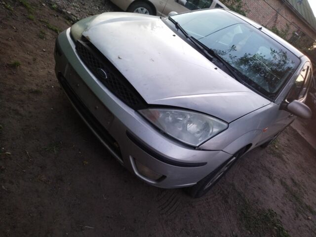 Серый Форд Фокус, объемом двигателя 1 л и пробегом 300 тыс. км за 989 $, фото 1 на Automoto.ua