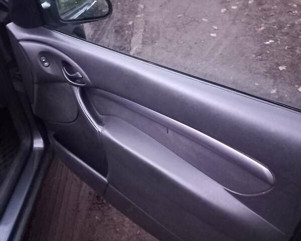 Сірий Форд Фокус, об'ємом двигуна 1.8 л та пробігом 214 тис. км за 2300 $, фото 8 на Automoto.ua