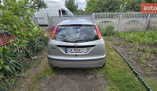 Серый Форд Фокус, объемом двигателя 1.8 л и пробегом 290 тыс. км за 2700 $, фото 7 на Automoto.ua
