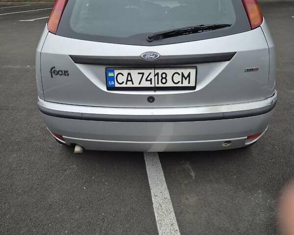 Серый Форд Фокус, объемом двигателя 1.8 л и пробегом 180 тыс. км за 3000 $, фото 2 на Automoto.ua