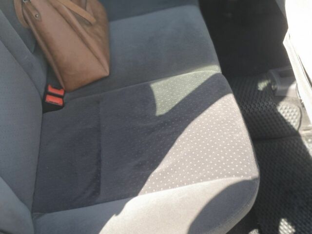 Серый Форд Фокус, объемом двигателя 1.6 л и пробегом 164 тыс. км за 3200 $, фото 9 на Automoto.ua