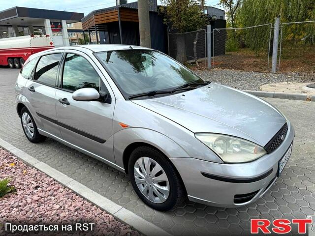 Серый Форд Фокус, объемом двигателя 1.6 л и пробегом 418 тыс. км за 3200 $, фото 1 на Automoto.ua