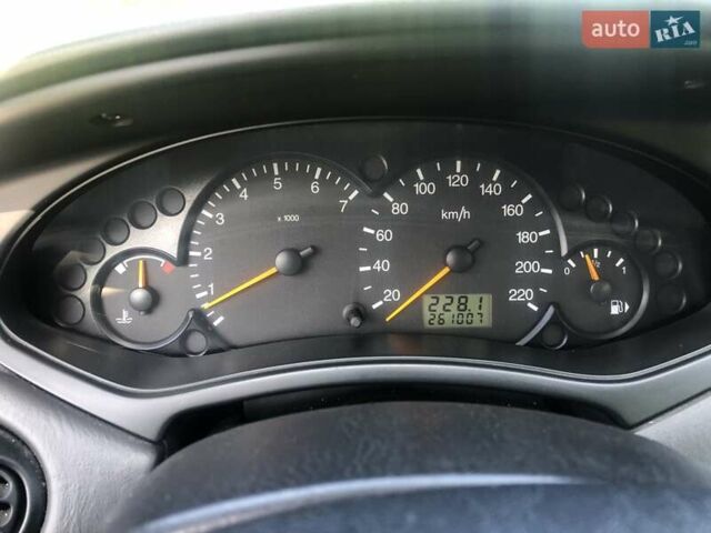 Серый Форд Фокус, объемом двигателя 2 л и пробегом 261 тыс. км за 3600 $, фото 4 на Automoto.ua