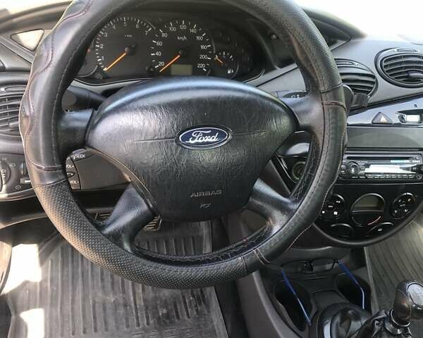 Серый Форд Фокус, объемом двигателя 2 л и пробегом 261 тыс. км за 3600 $, фото 8 на Automoto.ua