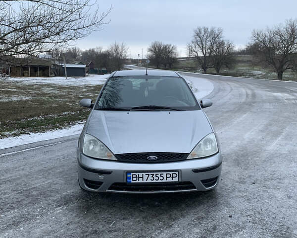Серый Форд Фокус, объемом двигателя 1.6 л и пробегом 200 тыс. км за 2100 $, фото 1 на Automoto.ua