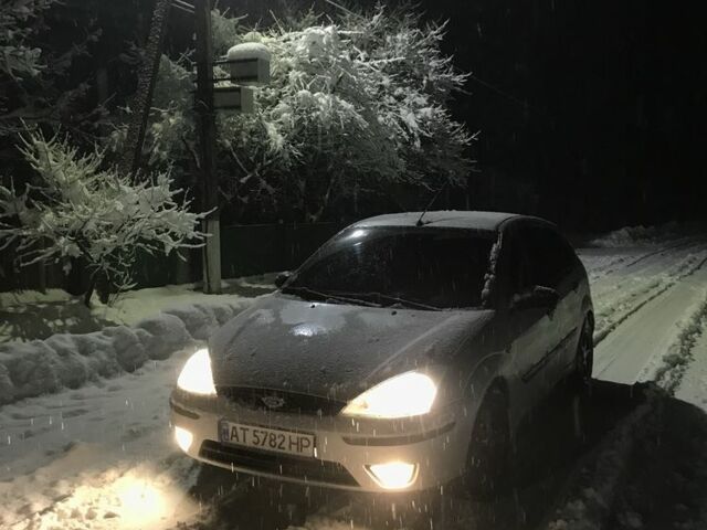 Серый Форд Фокус, объемом двигателя 1.8 л и пробегом 256 тыс. км за 4000 $, фото 7 на Automoto.ua