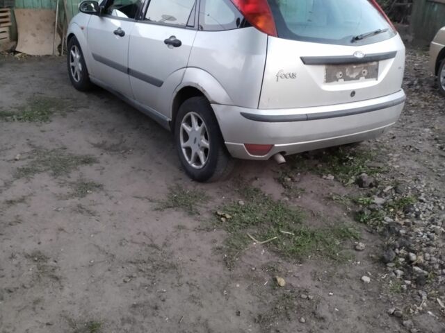 Серый Форд Фокус, объемом двигателя 1 л и пробегом 300 тыс. км за 989 $, фото 2 на Automoto.ua