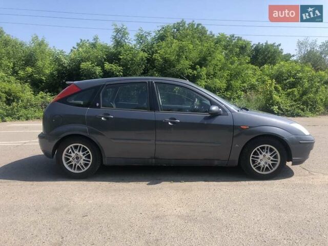 Серый Форд Фокус, объемом двигателя 2 л и пробегом 261 тыс. км за 3600 $, фото 2 на Automoto.ua