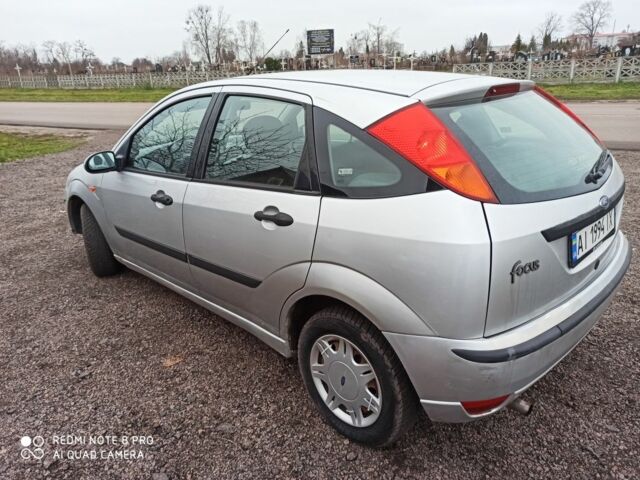 Серый Форд Фокус, объемом двигателя 1.6 л и пробегом 280 тыс. км за 2500 $, фото 2 на Automoto.ua