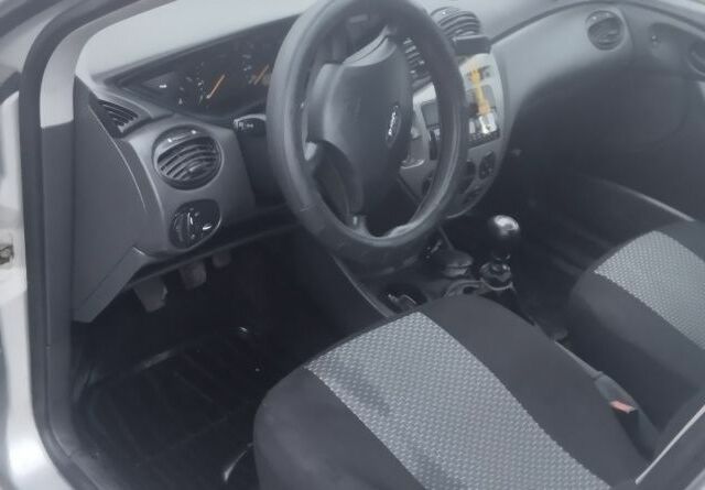 Сірий Форд Фокус, об'ємом двигуна 0 л та пробігом 205 тис. км за 2302 $, фото 12 на Automoto.ua