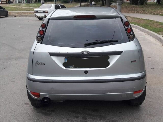 Серый Форд Фокус, объемом двигателя 1.4 л и пробегом 320 тыс. км за 2500 $, фото 6 на Automoto.ua