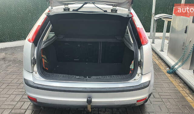 Сірий Форд Фокус, об'ємом двигуна 1.6 л та пробігом 214 тис. км за 3600 $, фото 15 на Automoto.ua