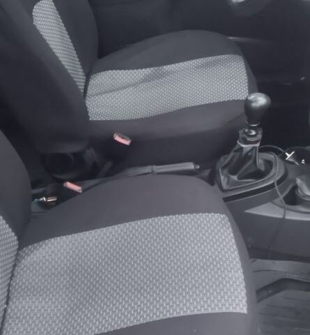 Сірий Форд Фокус, об'ємом двигуна 0 л та пробігом 205 тис. км за 2302 $, фото 20 на Automoto.ua