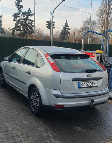 Сірий Форд Фокус, об'ємом двигуна 1.6 л та пробігом 214 тис. км за 3600 $, фото 4 на Automoto.ua