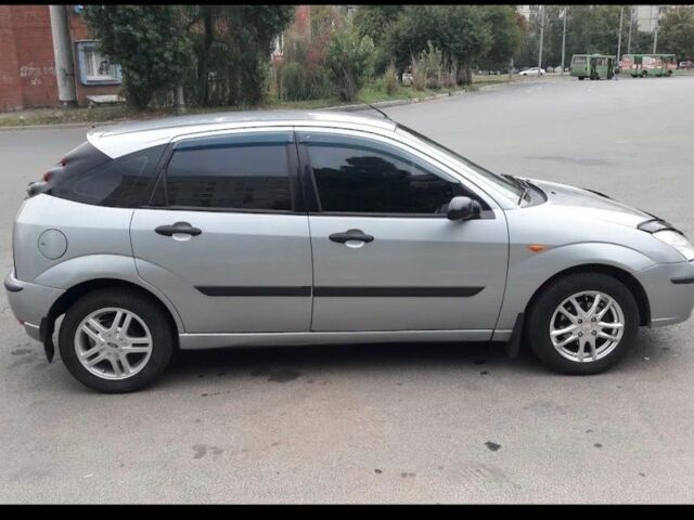 Серый Форд Фокус, объемом двигателя 1.4 л и пробегом 320 тыс. км за 2500 $, фото 4 на Automoto.ua