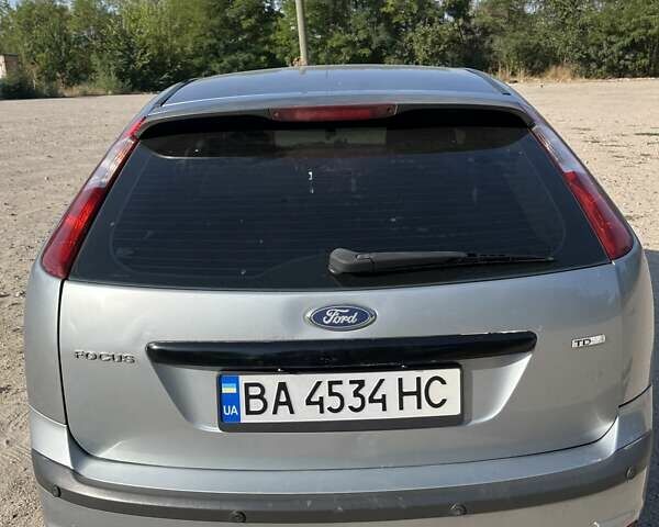 Сірий Форд Фокус, об'ємом двигуна 1.56 л та пробігом 294 тис. км за 4000 $, фото 5 на Automoto.ua
