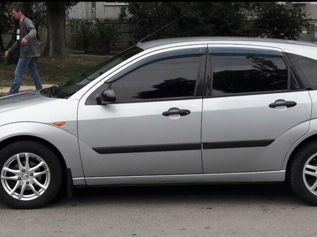 Серый Форд Фокус, объемом двигателя 1.4 л и пробегом 320 тыс. км за 2500 $, фото 5 на Automoto.ua