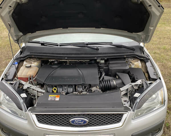 Серый Форд Фокус, объемом двигателя 2 л и пробегом 160 тыс. км за 5900 $, фото 1 на Automoto.ua