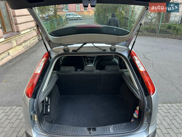 Форд Фокус 2005 в Черновцах на Automoto.ua Серый Форд Фокус, объемом двигателя 2 л и пробегом 320 тыс. км за 4150 $, фото 27 на Automoto.ua