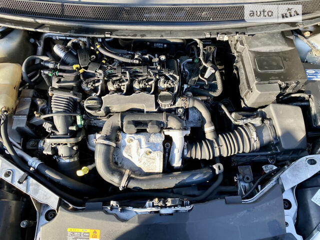 Серый Форд Фокус, объемом двигателя 1.6 л и пробегом 360 тыс. км за 4300 $, фото 21 на Automoto.ua