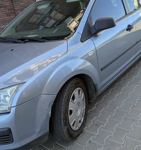 Серый Форд Фокус, объемом двигателя 1.6 л и пробегом 230 тыс. км за 4700 $, фото 1 на Automoto.ua