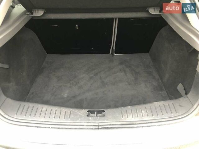 Форд Фокус 2005 в Золочев на Automoto.ua Серый Форд Фокус, объемом двигателя 1.6 л и пробегом 250 тыс. км за 3850 $, фото 4 на Automoto.ua