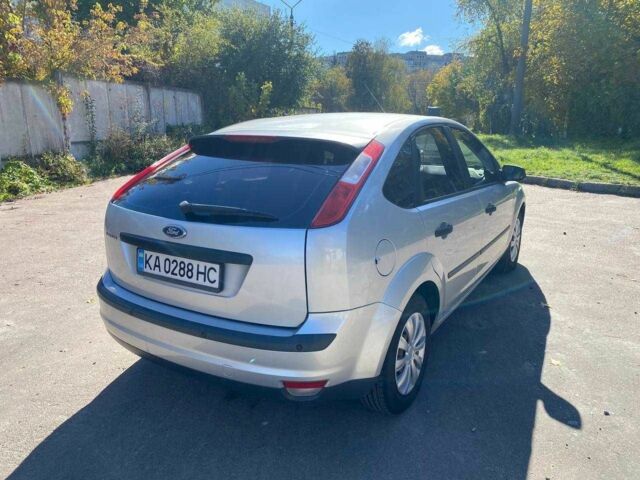 Серый Форд Фокус, объемом двигателя 1.6 л и пробегом 209 тыс. км за 4950 $, фото 4 на Automoto.ua