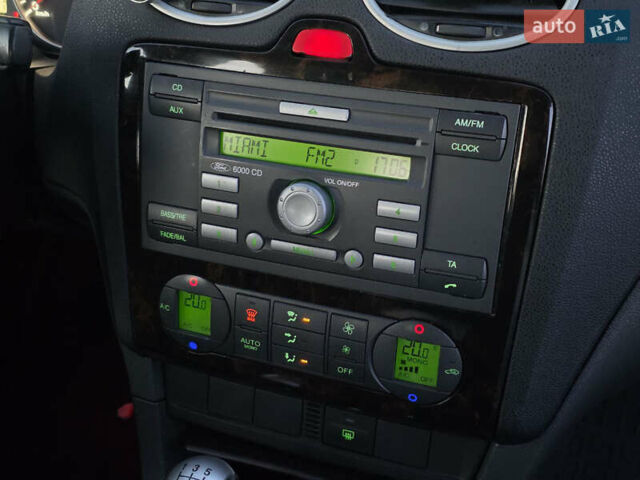 Серый Форд Фокус, объемом двигателя 1.6 л и пробегом 280 тыс. км за 3399 $, фото 28 на Automoto.ua