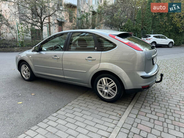 Форд Фокус 2005 в Черновцах на Automoto.ua Серый Форд Фокус, объемом двигателя 2 л и пробегом 320 тыс. км за 4150 $, фото 12 на Automoto.ua