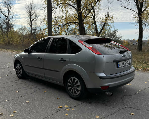 Сірий Форд Фокус, об'ємом двигуна 1.39 л та пробігом 265 тис. км за 4400 $, фото 13 на Automoto.ua