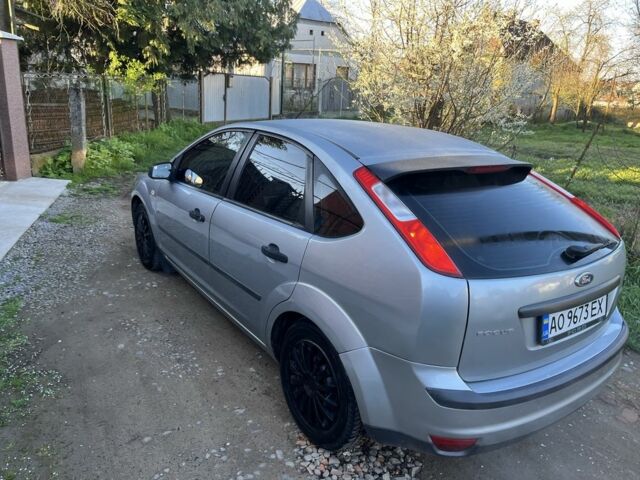 Серый Форд Фокус, объемом двигателя 1.4 л и пробегом 219 тыс. км за 4396 $, фото 6 на Automoto.ua