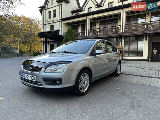 Форд Фокус 2005 в Черновцах на Automoto.ua Серый Форд Фокус, объемом двигателя 2 л и пробегом 320 тыс. км за 4150 $, фото 1 на Automoto.ua