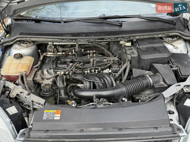 Сірий Форд Фокус, об'ємом двигуна 1.39 л та пробігом 265 тис. км за 4400 $, фото 20 на Automoto.ua