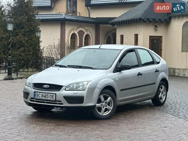 Серый Форд Фокус, объемом двигателя 1.56 л и пробегом 226 тыс. км за 2999 $, фото 1 на Automoto.ua