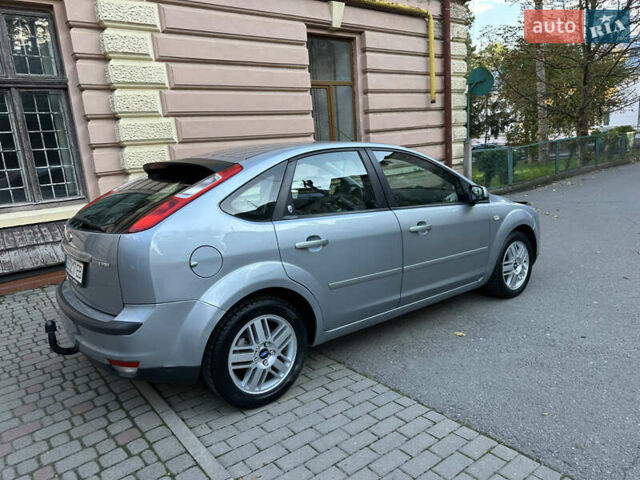 Форд Фокус 2005 в Черновцах на Automoto.ua Серый Форд Фокус, объемом двигателя 2 л и пробегом 320 тыс. км за 4150 $, фото 8 на Automoto.ua
