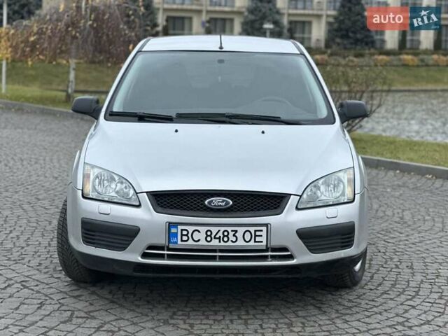 Сірий Форд Фокус, об'ємом двигуна 1.56 л та пробігом 225 тис. км за 3199 $, фото 4 на Automoto.ua